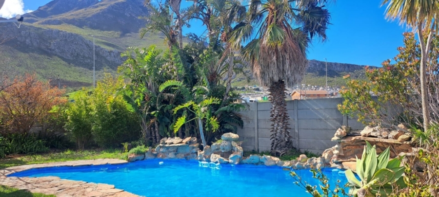 3 Bedroom Property for Sale in Kleinmond Western Cape